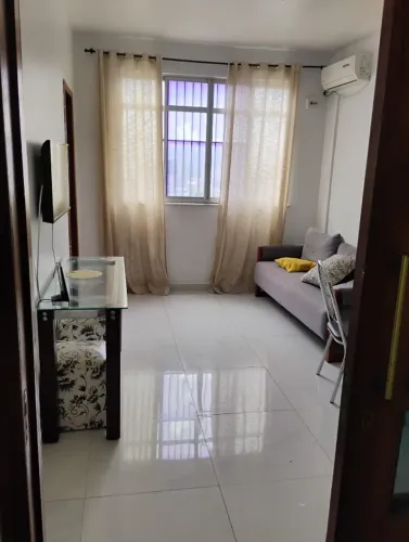 Alugo apartamento