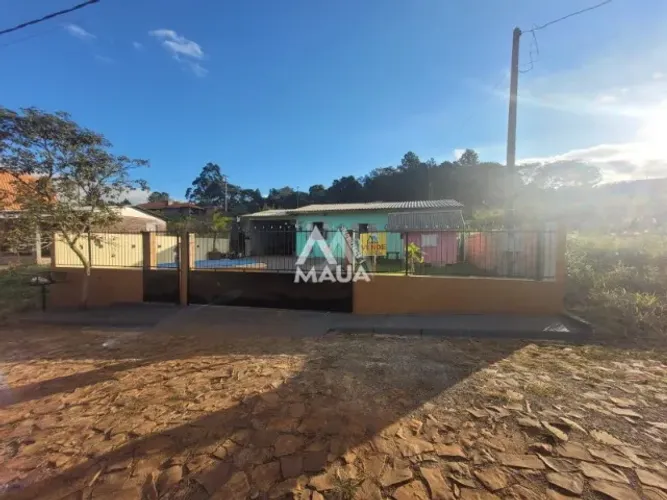 ABAIXOU O VALOR ! Casa com 2 quartos e piscina aquecida no Cond. Maupeimai - Km 8 - FB