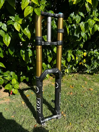 Suspensão fox 40 kashima