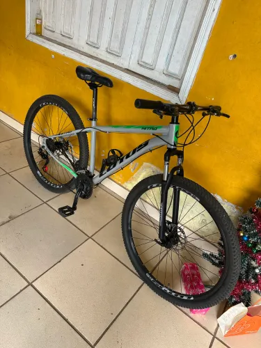 Bicicleta Lótus aro 29 quadro 17