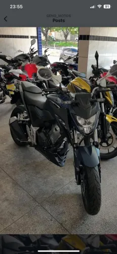Moto novo só 7 mês de uso 