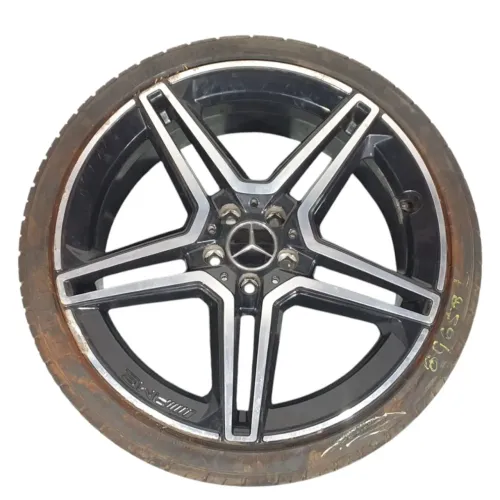 Roda Mercedes Aro 20 C200 E63 Amg W205 2015 A 2018 Detalhe