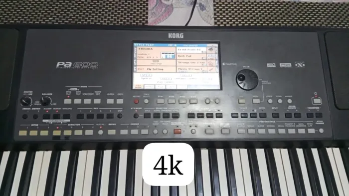 Korg pa600