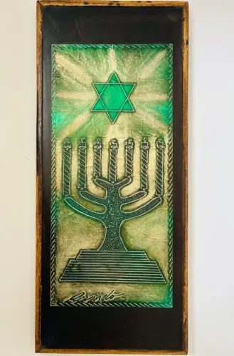Obra de arte em relevo  Menorá com a Estrela de Davi em tons de verde e prata de 1972
