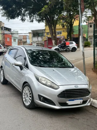Ford Fiesta Titanium 1.6 16V Flex Mec. 2014