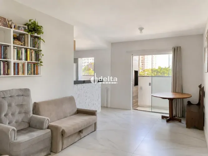 Apartamento com 2 quartos sendo 1 suíte disponível para venda no bairro Patrimônio em Uber