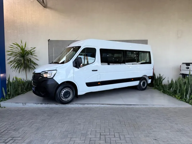 Renault Master 2.3 DCI Executive Longo 16L Dies 2024