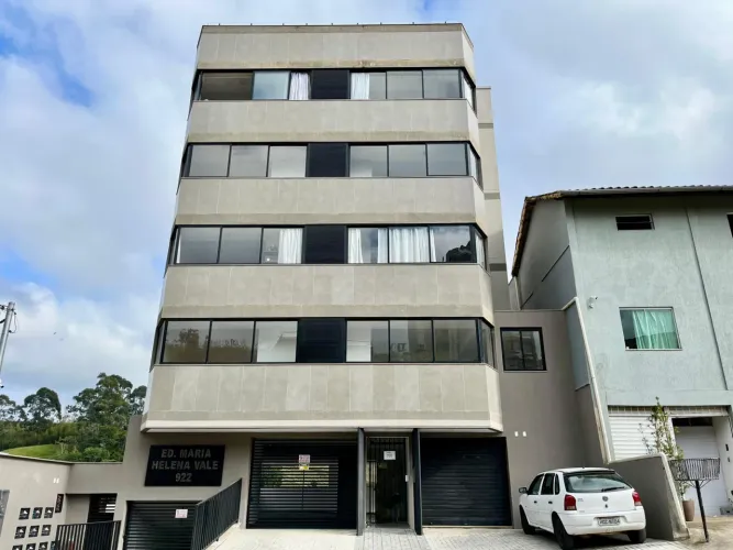 Apartamento de 02 quartos com 01 suíte e vaga de garagem no Aeroporto