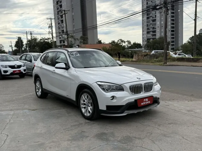 BMW X1 Sdrive 18I 2.0 16V 4X2 Aut. 2015