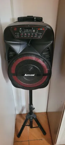 Vendo caixa de som amvox