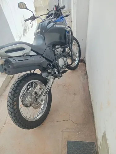 Vendo tenere 250