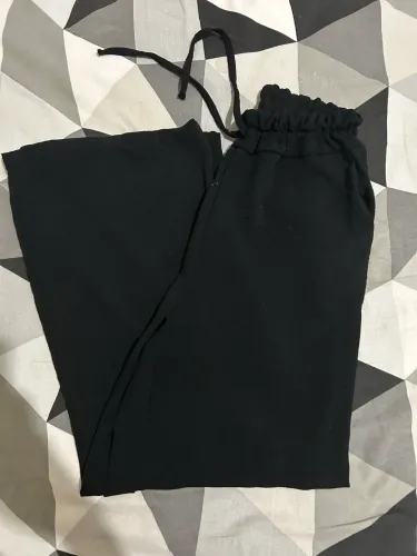 Calça pantalona preta