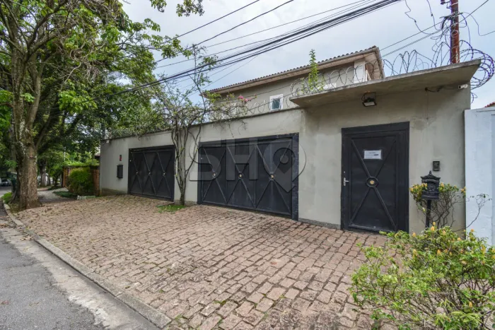 Oportunidade Vila Madalena Sobrado 492au 4 Suítes 3 Vagas.