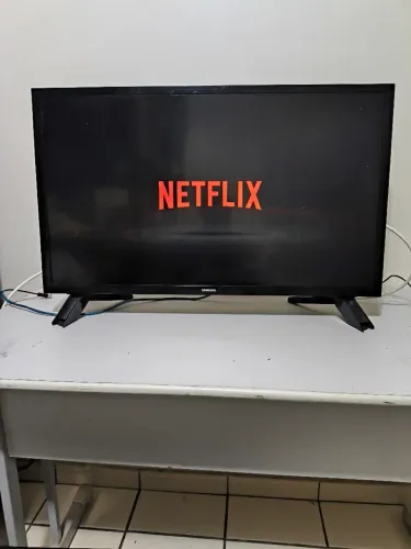 Vendo várias tvs smart e não smart: 39, 40, 42, 43, 48, 50 e 55 polegadas