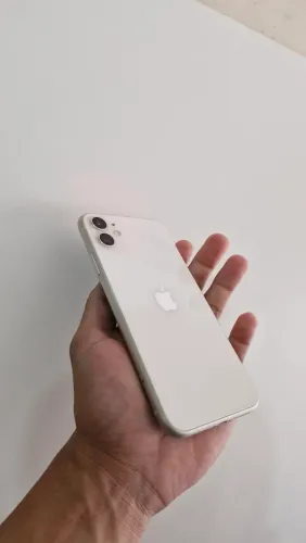 ? Iphone 11 64GB ?<br>Conservado ?<br>Face ID off ?<br>Bateria original 75%?<br>?1.100 $