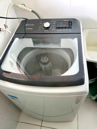 Lavadora Electrolux 15 kg Premium Care - Excelente Estado - R$ 1.500