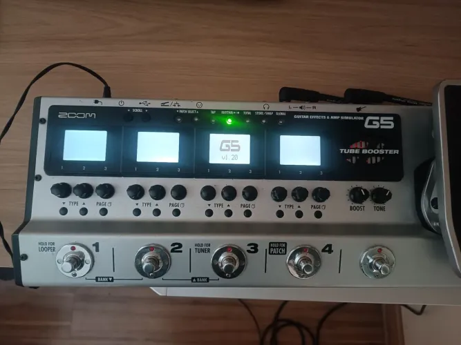 Zoom g5 multi efeitos /pedaleira