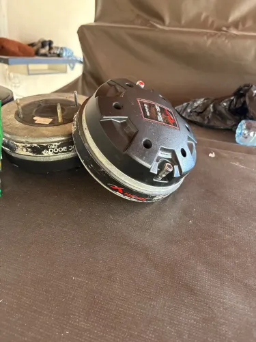 Cornetão - Hinor HDC 3000