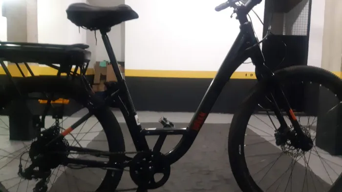 E-Bike Caloi Urban semi nova revisada bateria nova pneus em ótimo estado com suspensão