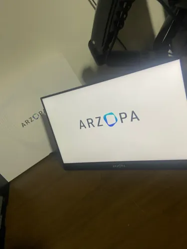 InícioArzopa Z1C Monitor Portátil - 16.1" Full HD 1080P Extensor de Monitor 100% sRGB