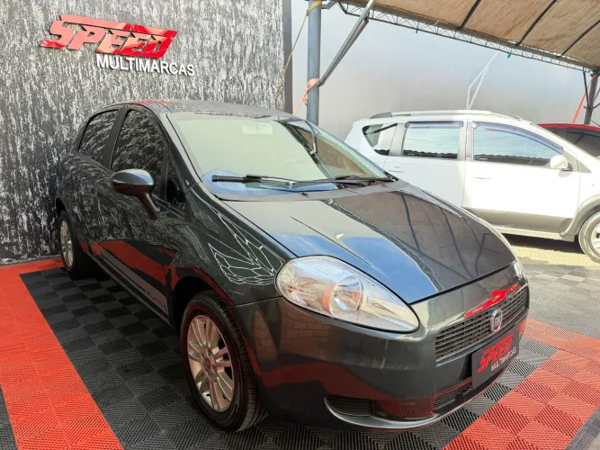 Fiat Punto Attractive 1.4 Fire Flex 8V 5P 2011