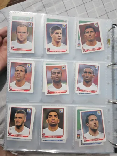 Figurinhas da Inglaterra do álbum da copa do mundo 2010 (figurinha do Beckham, Rooney etc)