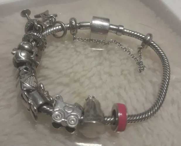 Pulseira Vivara com berloque
