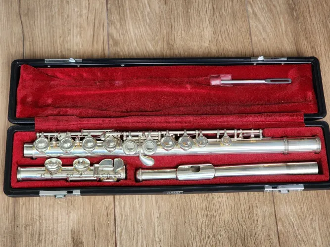 Flauta Transversal Yamaha YFL-211S original Made in Japan