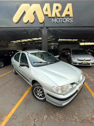 Renault Megane Sedan RT 2.0 1998