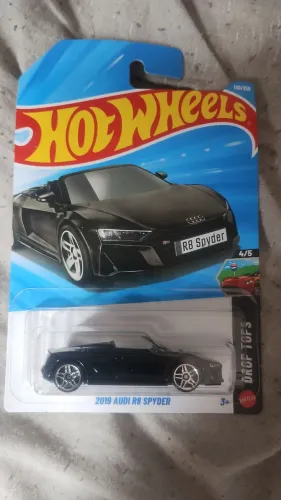 Hot Wheels 2019 Audi R8 spyder