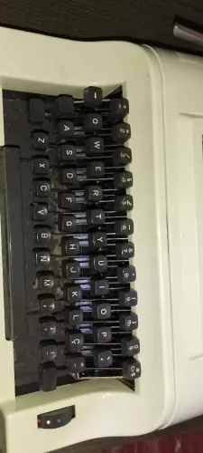 Vendo máquina de escrever