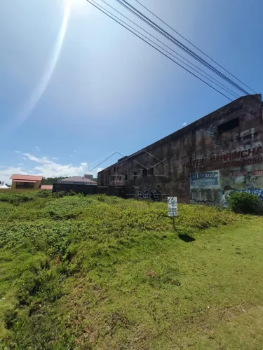 TERRENO À VENDA R$1.500.000,00 COM 303,82M², MEIA PRAIA EM NAVEGANTES