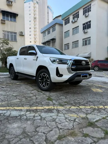 Toyota Hilux CD SRV 4X4 2.8 TDI Diesel Aut. 2021