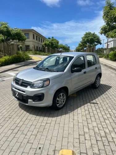 Fiat Uno Attractive 1.0 EVO Fire Flex 8V 5P 2021
