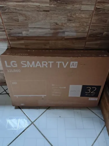 Oportunidade tv LG smart AI 32 polegadas nova na caixa 