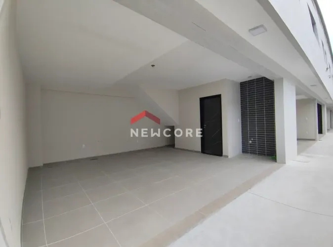 Casa de condomínio em Rua Teixeira de Freitas - Campo Grande - Santos/SP
