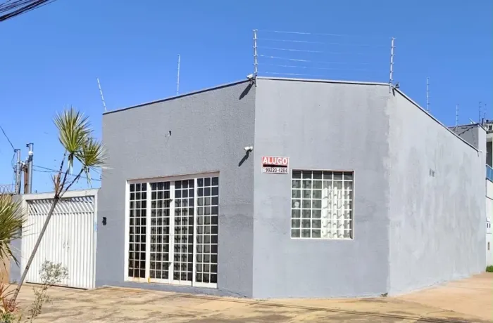 Alugo salão comercial de esquina
