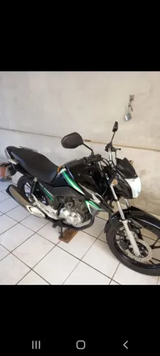Titan 160 impecável