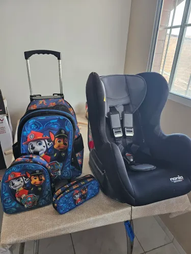 Cadeirinha Carro + Kit Mochila