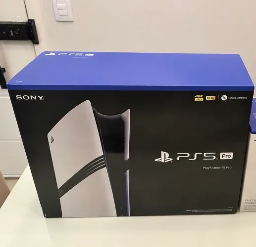PlayStation 5 Pro 2TB com 9 meses de garantia
