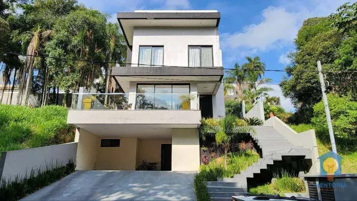 Casa para locação no condomínio Villa Rica