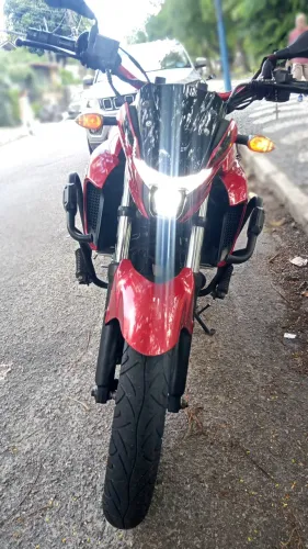 Yamaha FZ25