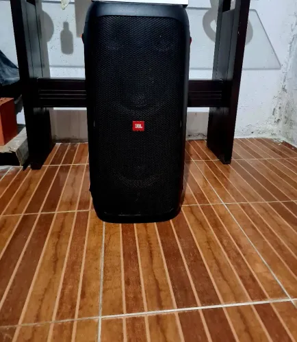 CAIXA JBL PARTYBOX 310 SEMINOVA