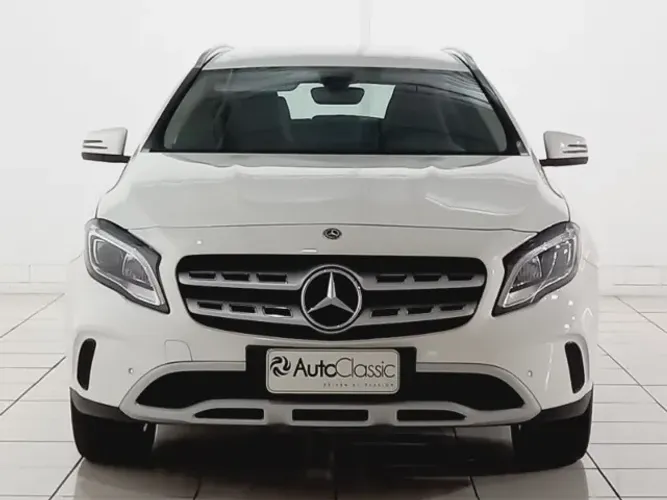 Mercedes-Benz GLA 200 Adv. 1.6/1.6 TB 16V Flex Aut. 2019