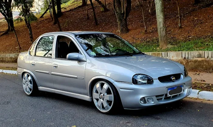 Chevrolet Corsa Sedan GLS 1.6 MPFI 4P 2000