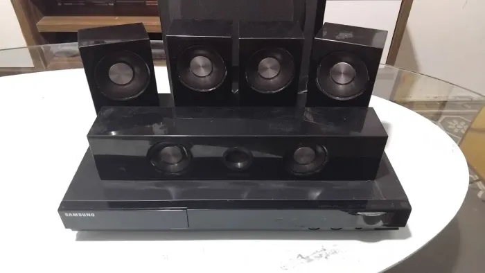 DVD / HOME THEATER 5.1 (HDMI)