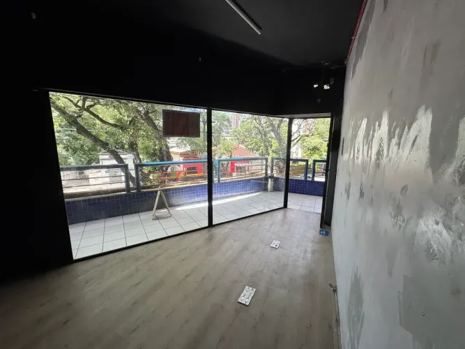 Ponto comercial em Galeria no Espinheiro