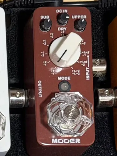 Pedal  Oitavador Mooer Pure Octave 