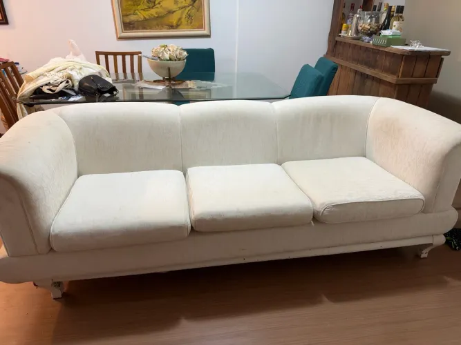Sofá clásico 4 lugares , estilo elegante