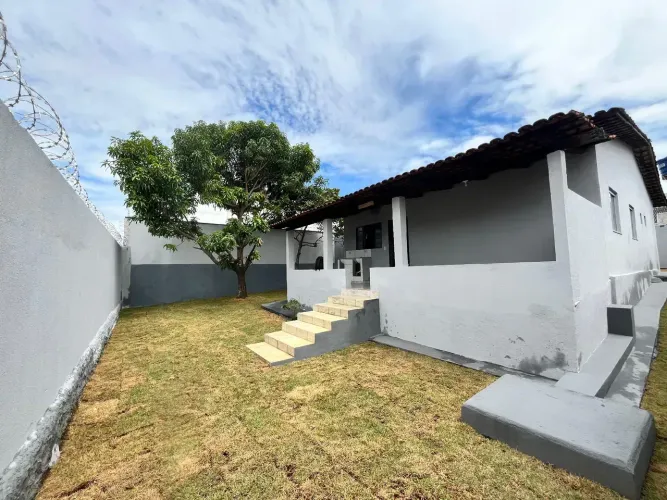 Imóvel para venda com 389m² , Casa com 3 quartos em Jardim Ipanema - Goiânia